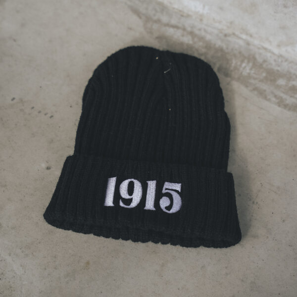 Ribbstickad mössa 1915