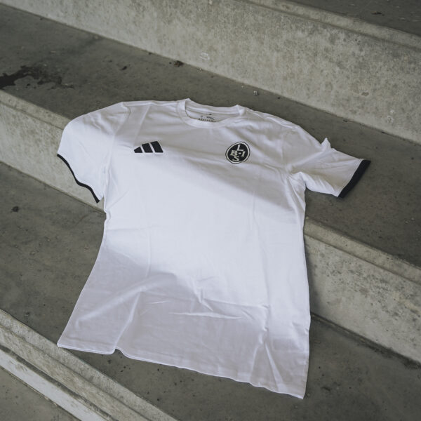 T-shirt adidas essential